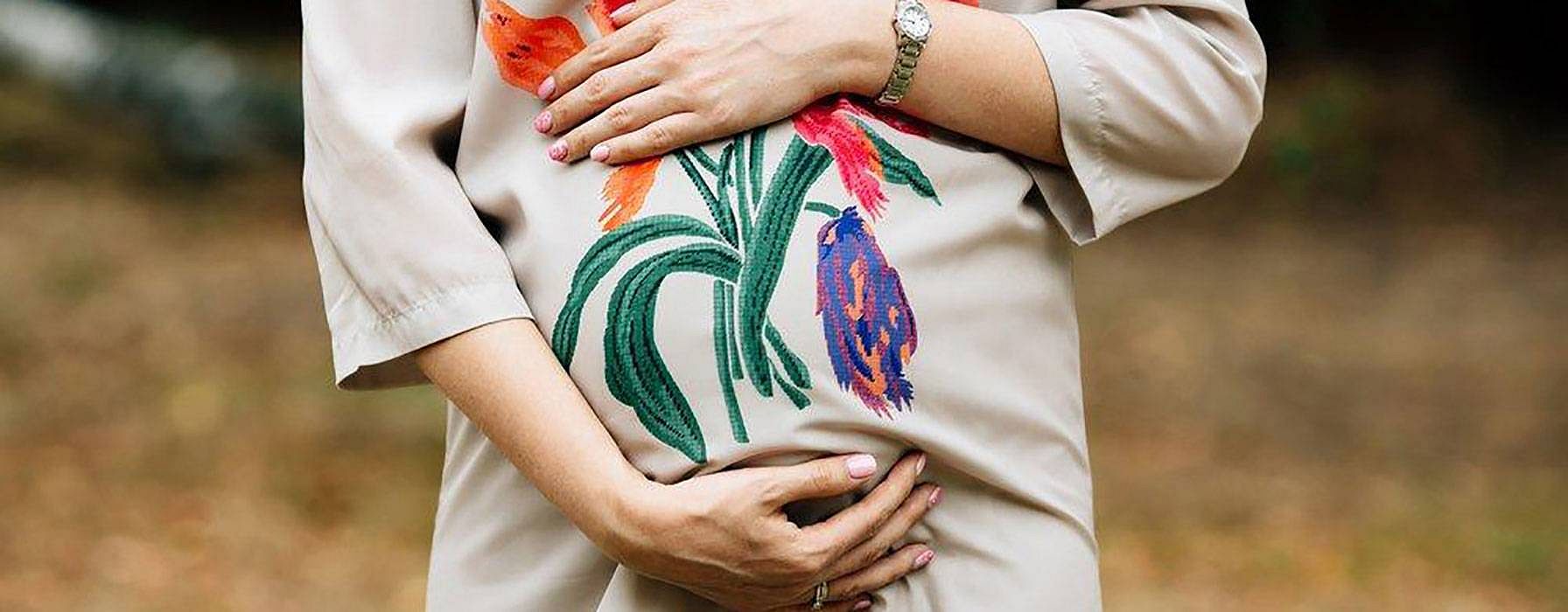 barriga embarazo sentir como se coloca el bebe